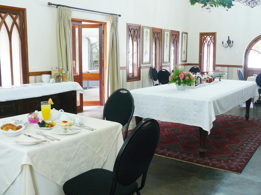 Villa Jana Guesthouse Претория Екстериор снимка